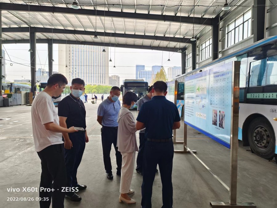 回頭看.jpg 回頭看.jpg